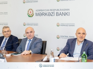 Mərkəzi Bankda ekspertlərlə makroiqtisadi vəziyyət müzakirə edilib - FOTOLAR | FED.az