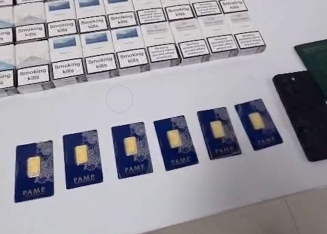 Mobil telefonlarda gizlədilən qızıl külçələr aşkarlandı - FOTOLAR | FED.az