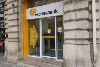 "Expressbank"ın kredit portfeli yarım milyard manatı keçdi