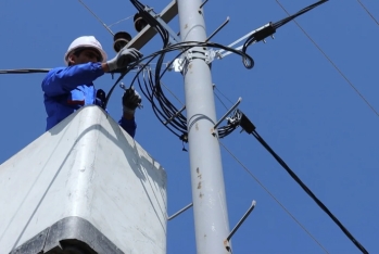 “Azərişıq” Ağcabədinin bir sıra kəndlərinin elektrik şəbəkəsini yeniləyir - VİDEO