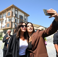 Prezident Kəlbəcər şəhərinin sakinləri ilə görüşüb, onlara mənzillərin açarlarını təqdim edib - [red]YENİLƏNİB[/red] | FED.az