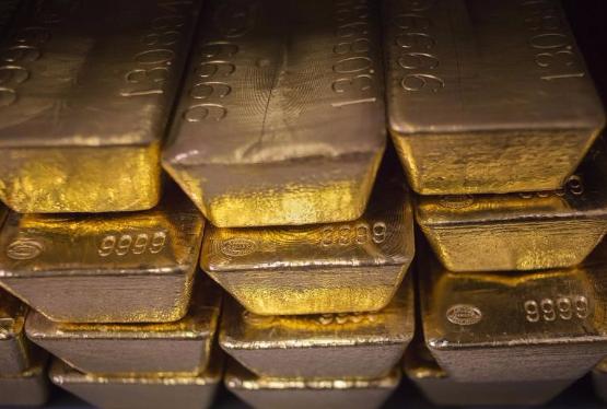 Золото растет на фоне ослабления доллара, ожидаются данные по инфляции