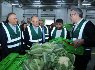 Asiya İnkişaf Bankının prezidenti “Veysəloğlu”nun Məhəmmədi Logistika Mərkəzi ilə tanış olub - [red]FOTOLAR[/red] | FED.az