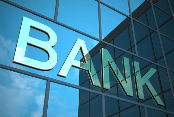 Ən çox qeyri-faiz gəliri əldə etmiş banklar - SİYAHI