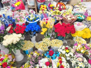 Qızılgül, tülpan, nərgizgülü və …”Teddi”lər – [red]BAKIDA 8 MART HƏDİYYƏLƏRİ [/red] | FED.az