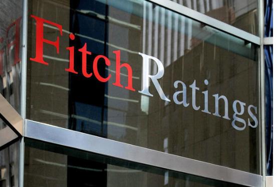 Fitch: "Azərbaycan banklarındakı problemlər azalır"