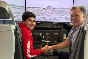 “Boing 787 Dreamliner” təyyarəsinin simulyatoru geniş marağa səbəb olub - [red]FOTOLAR[/red] | FED.az
