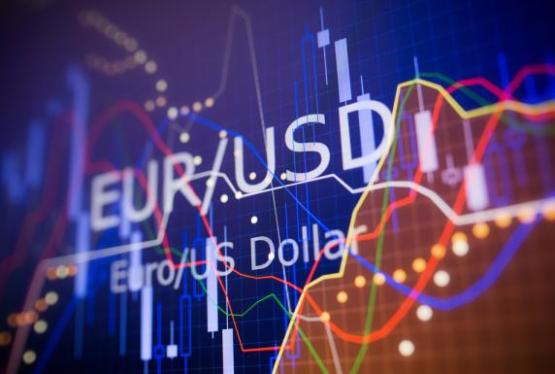 Курс EUR/USD вырос в ходе азиатских торгов