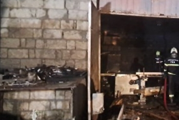 “Riyad” ticarət mərkəzində - YANĞIN - FOTOLAR