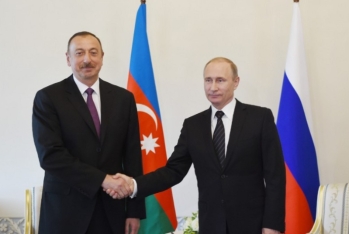 İlham Əliyev Putinə zəng edib