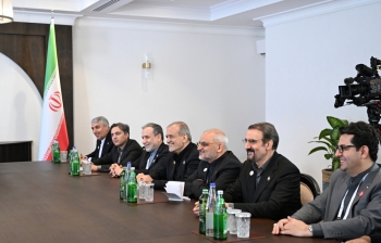 İlham Əliyev Pezeşkian ilə görüşüb - FOTO | FED.az