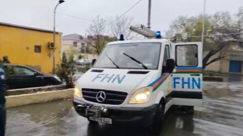 Bakıda bəzi əraziləri yenidən su basdı - [red]İnsanlar təxliyə edilir - VİDEO[/red] | FED.az