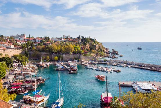Antalyada turist əlindən yer yoxdur – REKORD