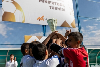 “AzerGold” tərəfindən Daşkəsəndə yenidən qurulmuş minifutbol, voleybol-basketbol meydançaları - İSTİFADƏYƏ VERİLİB | FED.az