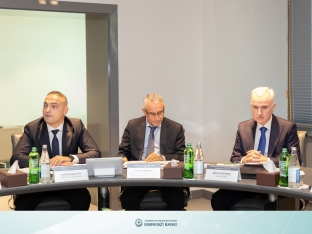 AMB-də 2027–2030-cu illər sosial-iqtisadi inkişaf strategiyası üzrə Tədbirlər Planı müzakirə olunub | FED.az