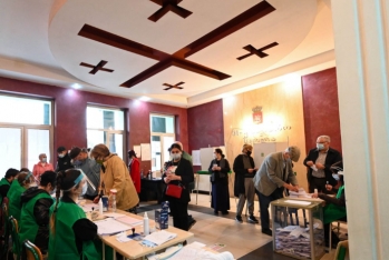 Gürcüstanda parlament seçkilərinin - ilkin nəticələri açıqlandı