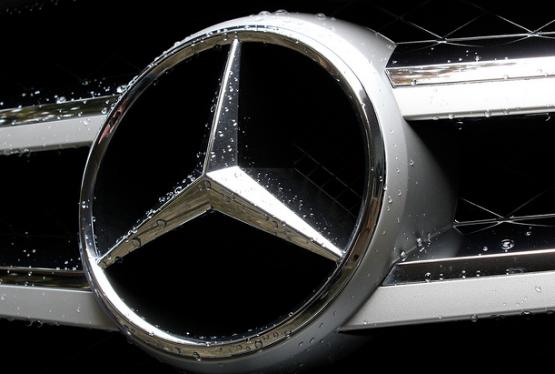 Mercedes İran ilə əməliyyatlarını dayandırdı