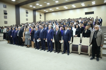 Bakı Ali Neft Məktəbində Mədəniyyət və İncəsənət Universitetinin 100 illik yubileyi qeyd olunub - FOTOLAR | FED.az