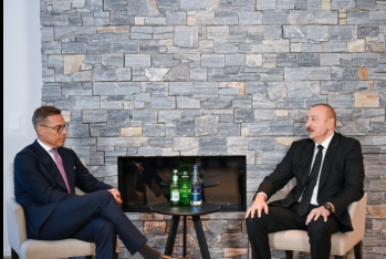 İlham Əliyev Davosda Finlandiya Prezidenti ilə görüşüb