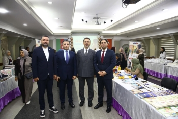 “Bir uşağın sabahına işıq ol!” şüarı ilə 22-ci Ənənəvi Xeyriyyə Sərgisi keçirilib – [red]FOTOLAR [/red] | FED.az