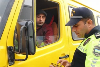 Bakıda icazəsiz sərnişin daşıyan sürücülərə qarşı - REYD KEÇİRİLİB