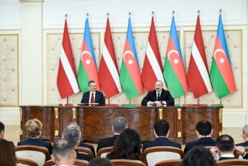 Azərbaycan Prezidenti və Latviya Prezidenti mətbuata bəyanatlarla çıxış ediblər