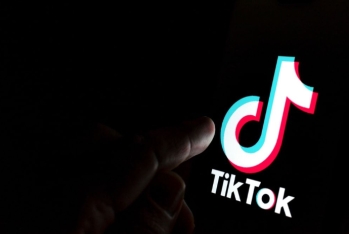 Dünyanın məşhur blogeri “TikTok”u almaq istəyir