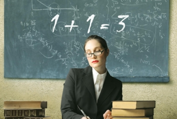 Müəllimlərin yeni əməkhaqqı sisteminə keçidi təhsil üçün nələr vəd edir? - AÇIQLAMA