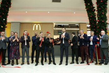 “Metropark”da yeni “McDonald’s” restoranı açıldı - FOTOLAR