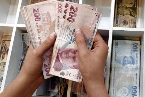 Türkiyədə dollar ucuzlaşmaqda davam edir – SON MƏZƏNNƏ