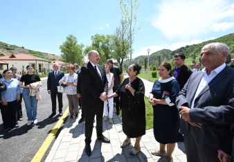 Prezident Laçının Sus kəndinə köçmüş sakinlərlə görüşüb - FOTOLAR[b][red] - YENİLƏNİB[/red][/b] | FED.az