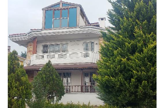 İstanbulda dəniz mənzərəli tripleks villa - 320 MİN AVRO