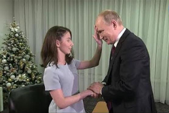Putin o qızın arzusunu yerinə yetirdi - Video