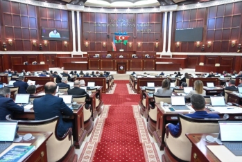 Milli Məclis toplaşır - Gündəlikdə 14 məsələ var
