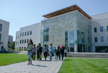 ADA University işçi axtarır - VAKANSİYA