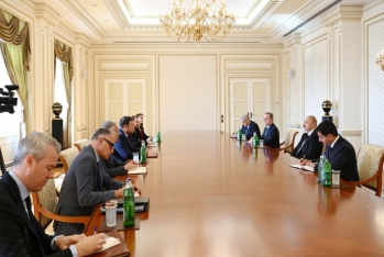 Prezident İlham Əliyev Britaniyanın dövlət nazirini qəbul edib