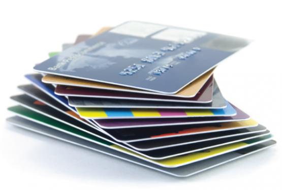 Bank VTB plastik kart istifadəçilərinə 50%-dək endirim təklif edir