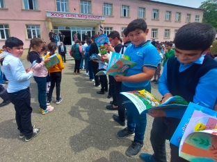 ЗАО «AzerGold» провело в Дашкесане очередную акцию для детей «Книжка в подарок» | FED.az