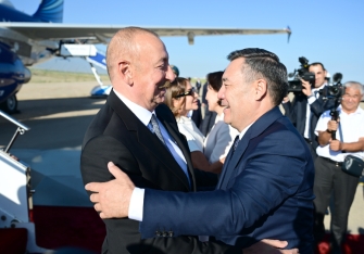 İlham Əliyev Qırğızıstana dövlət səfərinə gəlib - FOTOLAR | FED.az